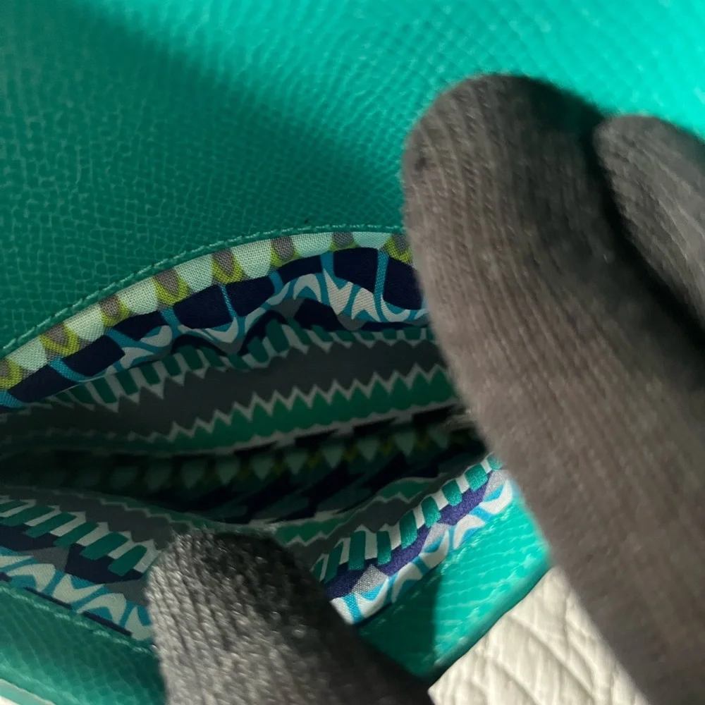 Vera Bradley Twice as Nice Crossbody Leather Bag in Teal/Aqua Colors “Like New” - Picture 9 of 14